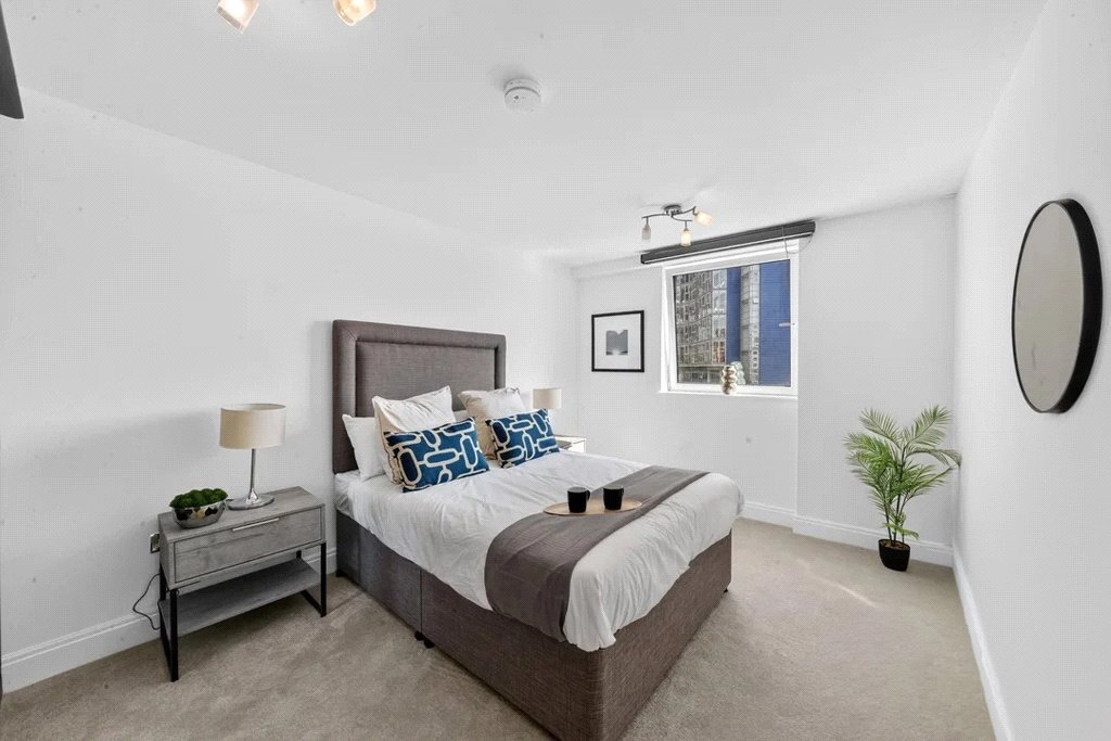 2 bedrooms apartments/flats for sale in Lombard Road, Clapham Junction - SW11 view 15