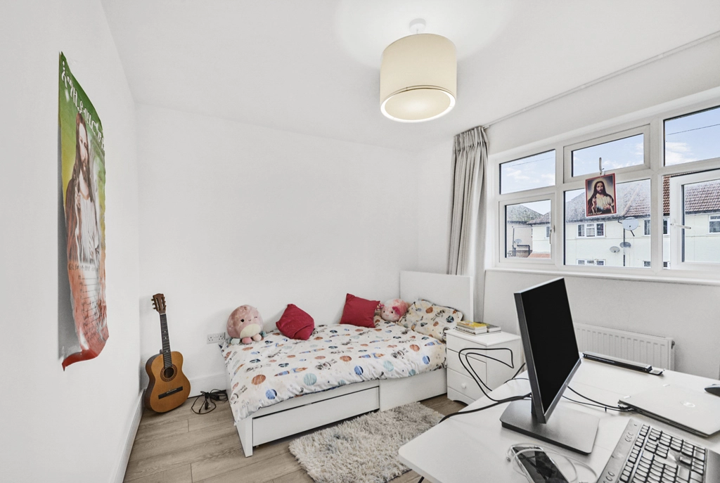 3 bedrooms houses for sale in Waters Road, Kingston upon Thames - KT1 view 5