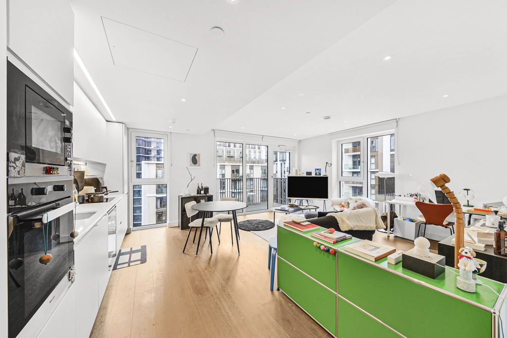 2 bedrooms apartments/flats for sale in Fountain Park Way, White City - W12 view 3