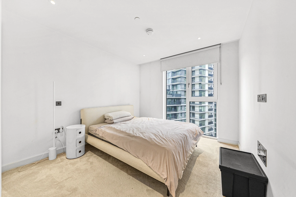 2 bedrooms apartments/flats for sale in Fountain Park Way, White City - W12 view 5