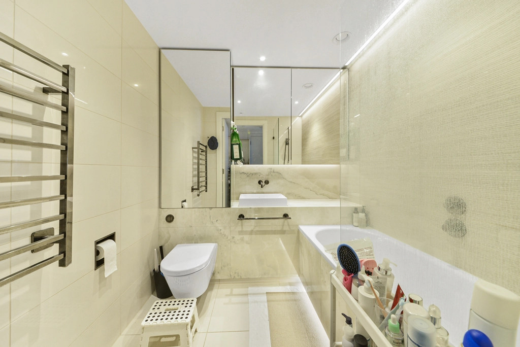 2 bedrooms apartments/flats for sale in Fountain Park Way, White City - W12 view 13