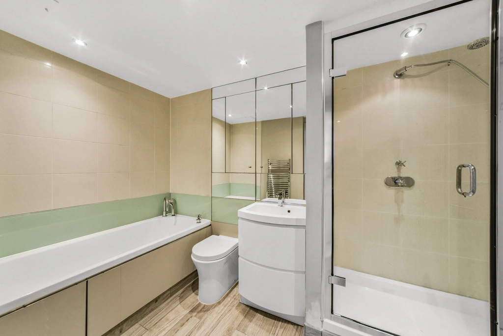 3 bedrooms apartments/flats for sale in Upper Richmond Road, Putney - SW15 view 13