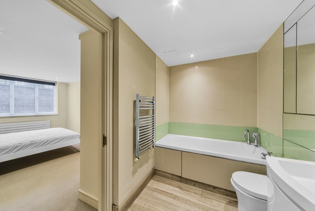 3 bedrooms apartments/flats for sale in Upper Richmond Road, Putney - SW15 view 17