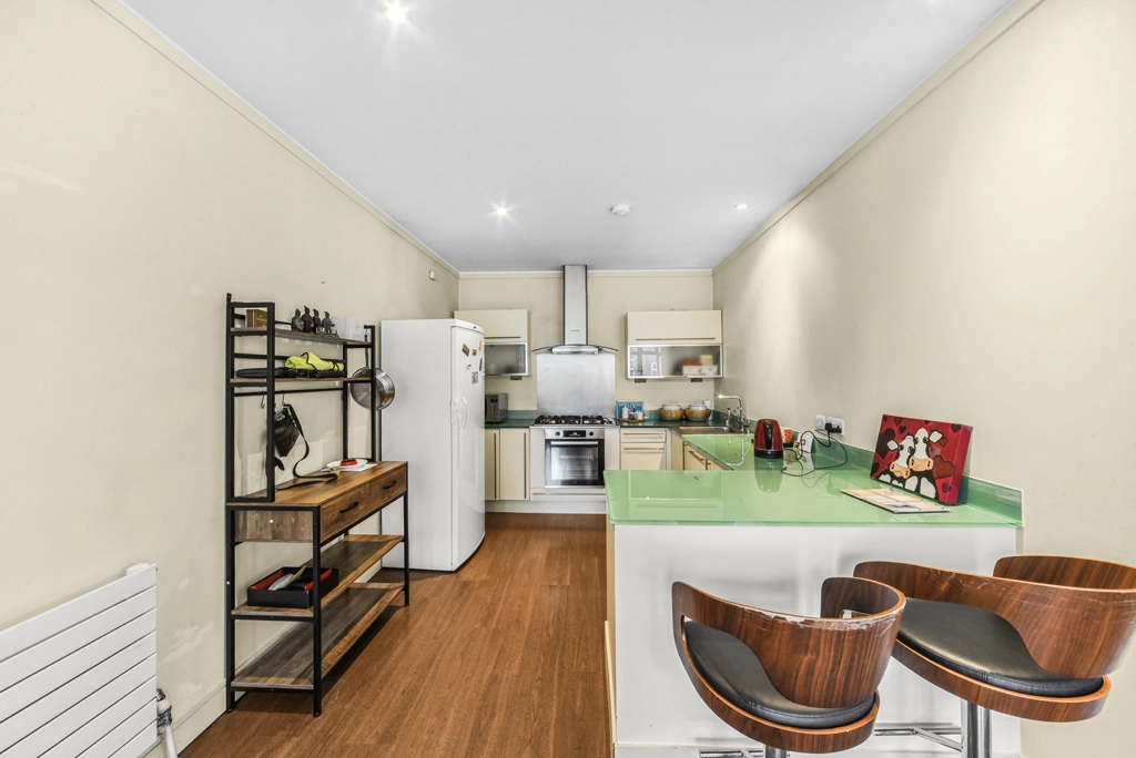 3 bedrooms apartments/flats for sale in Upper Richmond Road, Putney - SW15 view 4