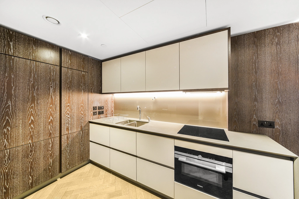 2 bedrooms apartments/flats for sale in Circus Road West, Vauxhall - SW11 view 3