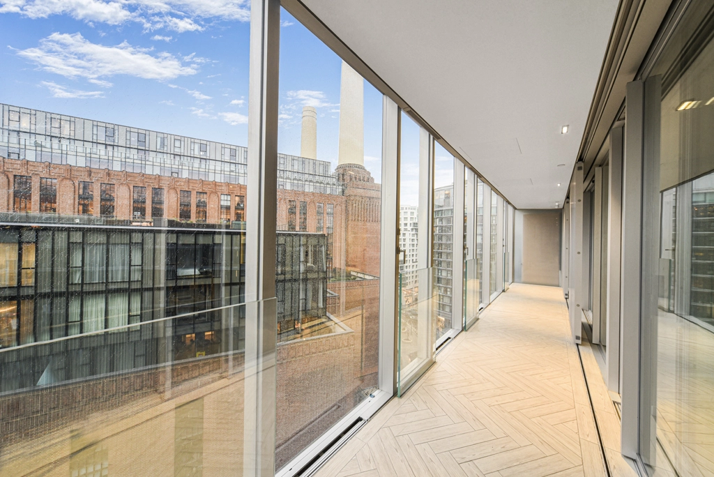 2 bedrooms apartments/flats for sale in Circus Road West, Vauxhall - SW11 view 15