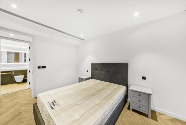 Circus Road West, Vauxhall - SW11 view 12