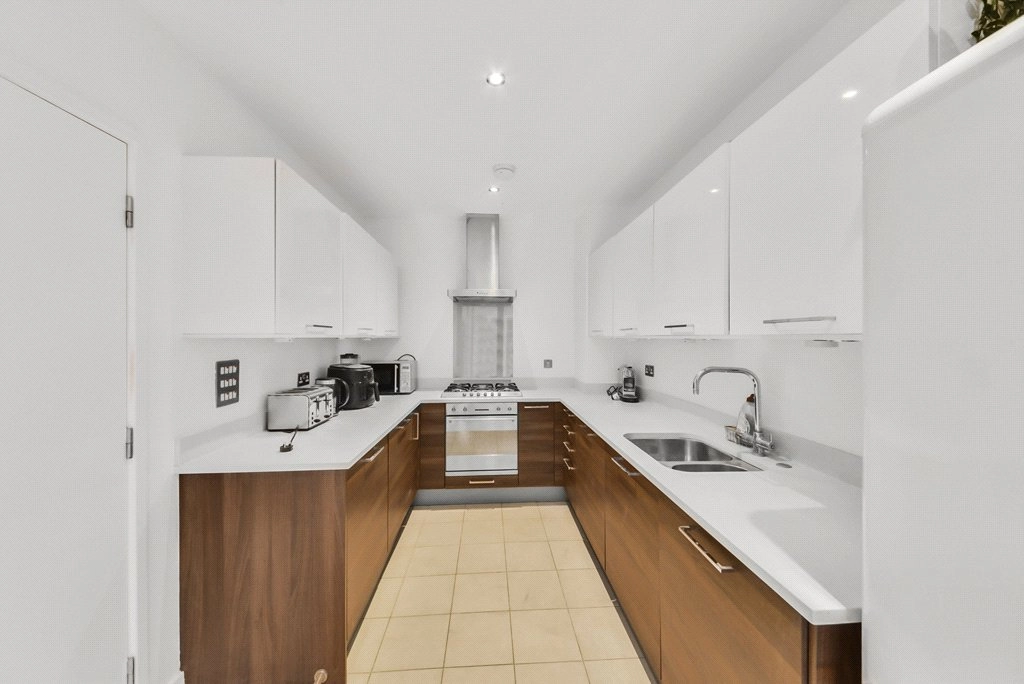 3 bedrooms houses for sale in Elbe Street, Fulham - SW6 view 10