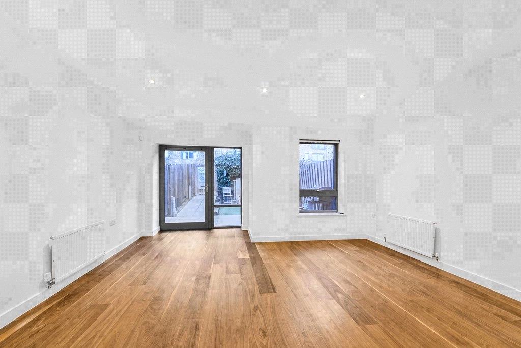3 bedrooms houses for sale in Elbe Street, Fulham - SW6 view 9