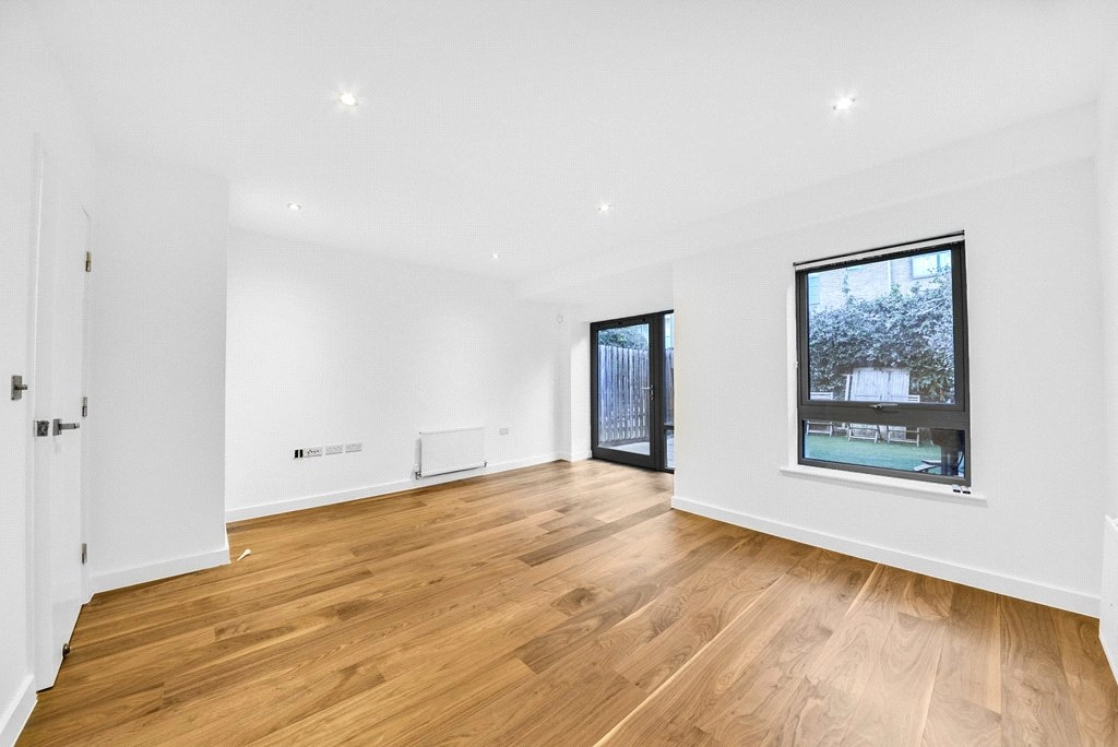 3 bedrooms houses for sale in Elbe Street, Fulham - SW6 view 2
