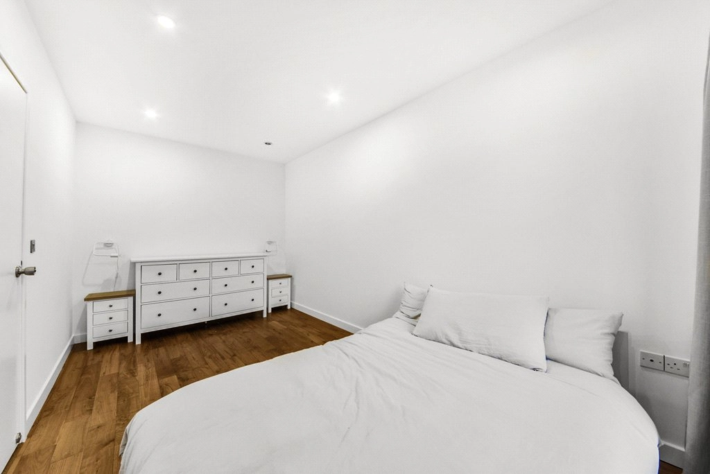 3 bedrooms houses for sale in Elbe Street, Fulham - SW6 view 12