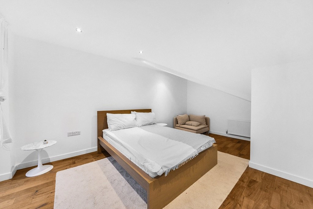 3 bedrooms houses for sale in Elbe Street, Fulham - SW6 view 13