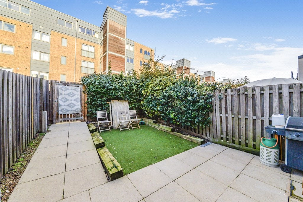 3 bedrooms houses for sale in Elbe Street, Fulham - SW6 view 18
