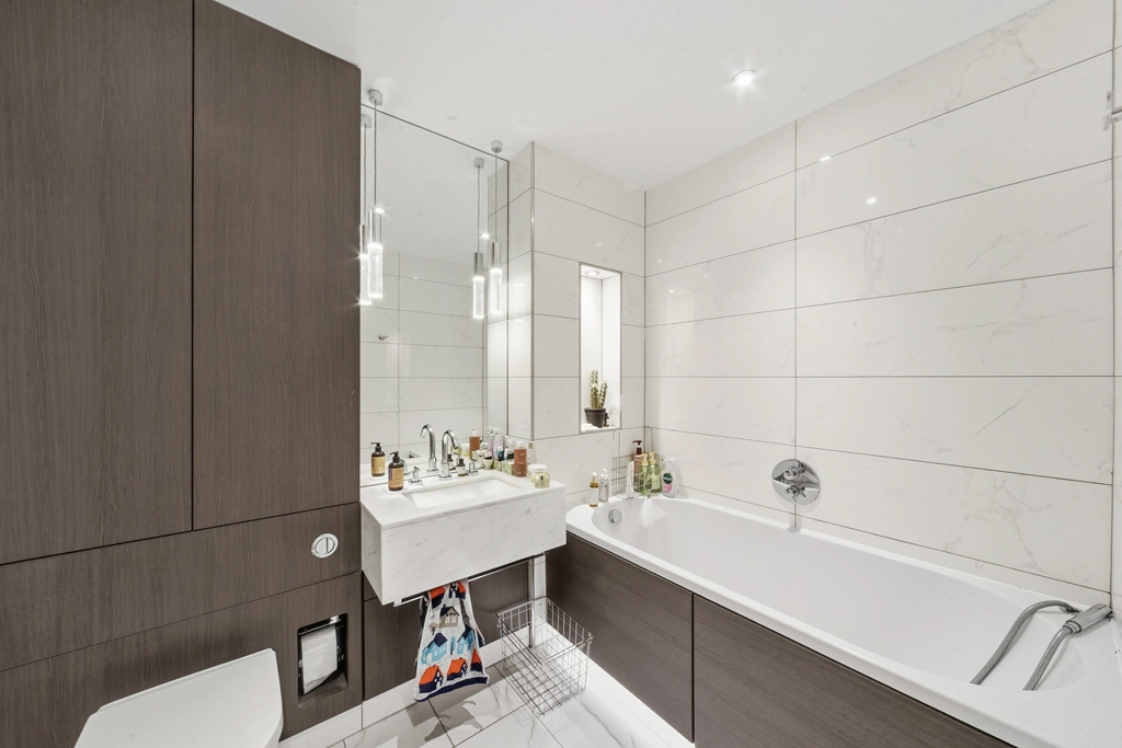 2 bedrooms apartments/flats for sale in Glenthorne Road, Hammersmith - W6 view 6