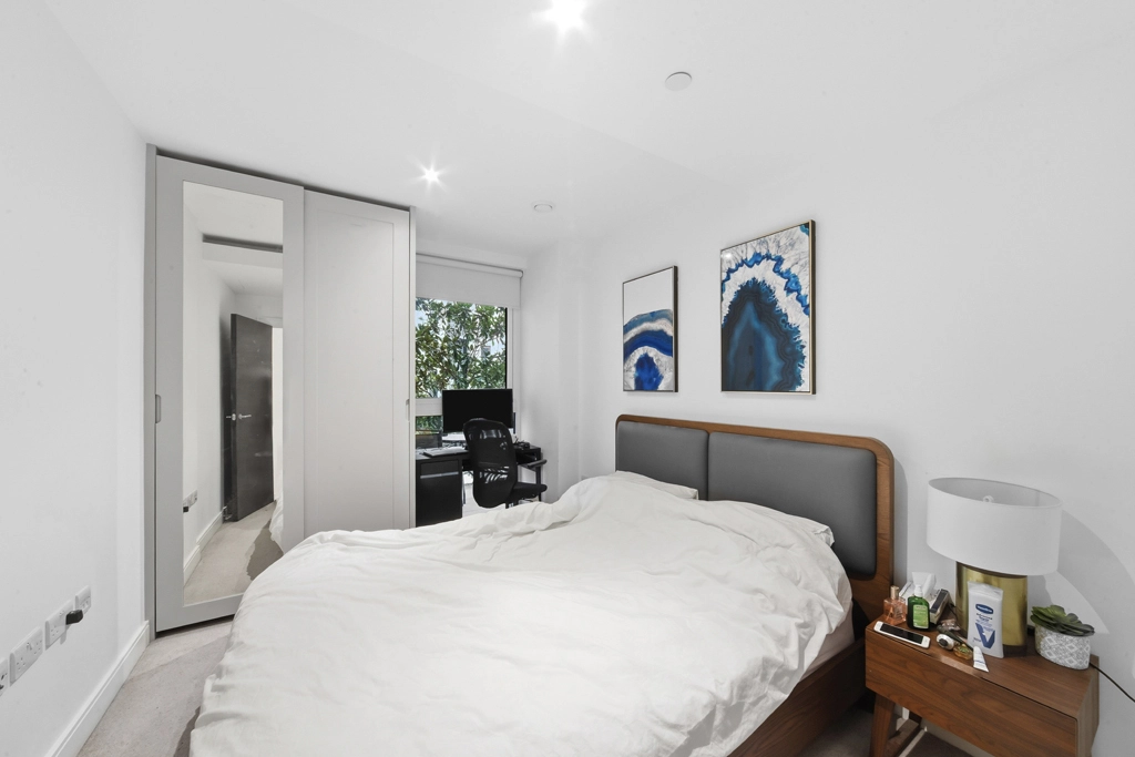 2 bedrooms apartments/flats for sale in Glenthorne Road, Hammersmith - W6 view 5