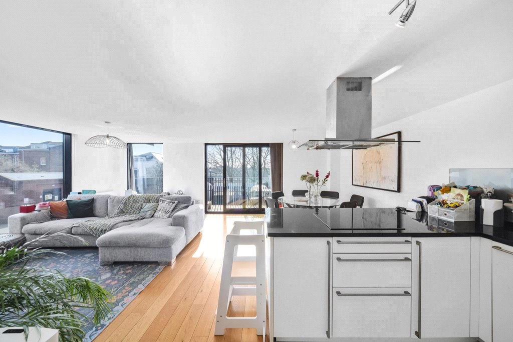 2 bedrooms apartments/flats for sale in Great West Road, Hammersmith - W6 view 12