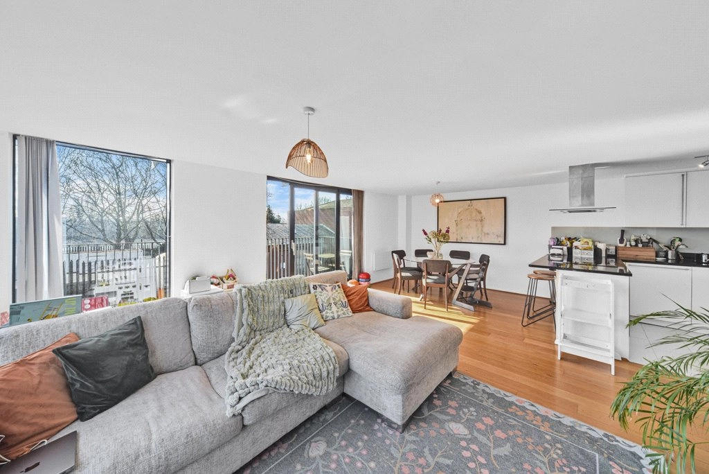 2 bedrooms apartments/flats for sale in Great West Road, Hammersmith - W6 view 10