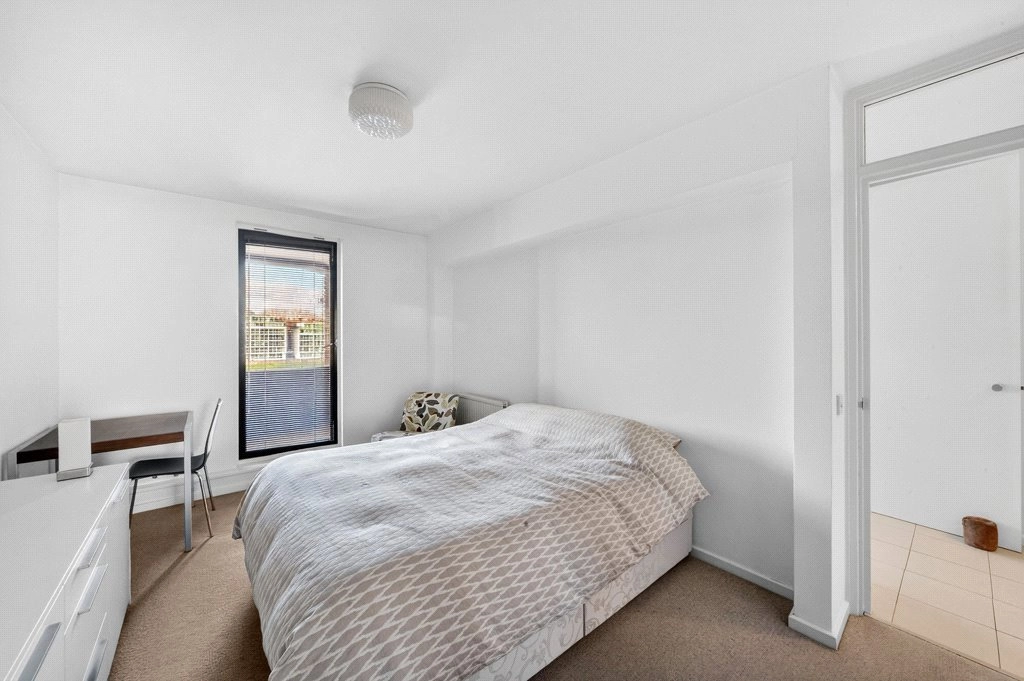 1 bedroom apartments/flats for sale in Nine Elms Lane, Nine Elms - SW8 view 5