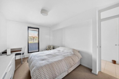 Nine Elms Lane, Nine Elms - SW8 view 5