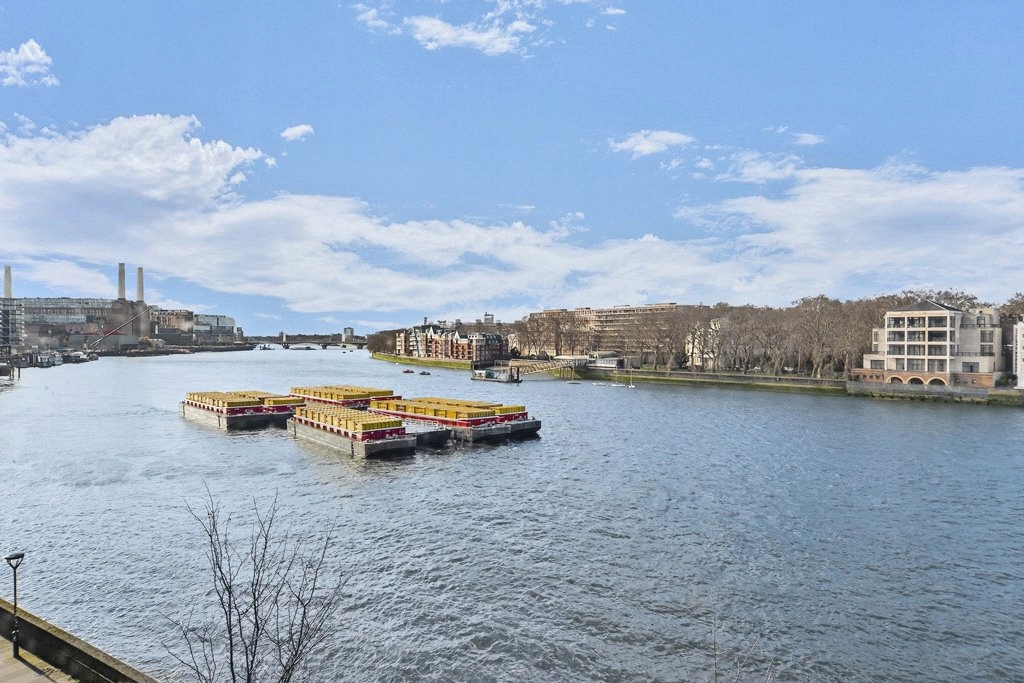 1 bedroom apartments/flats for sale in Nine Elms Lane, Nine Elms - SW8 view 16