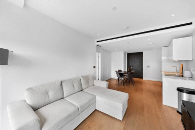 Electric Boulevard, Nine Elms - SW11 view 3