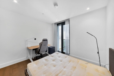 Albert Embankment, Lambeth - SE1 view 13