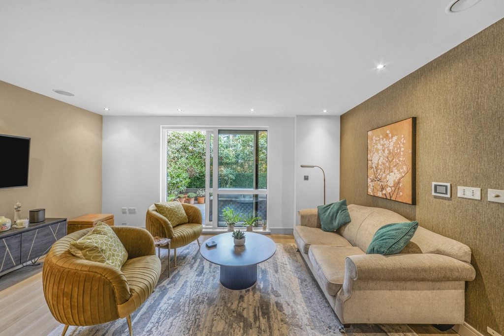 2 bedrooms apartments/flats for sale in Park Street, Fulham - SW6 view 11