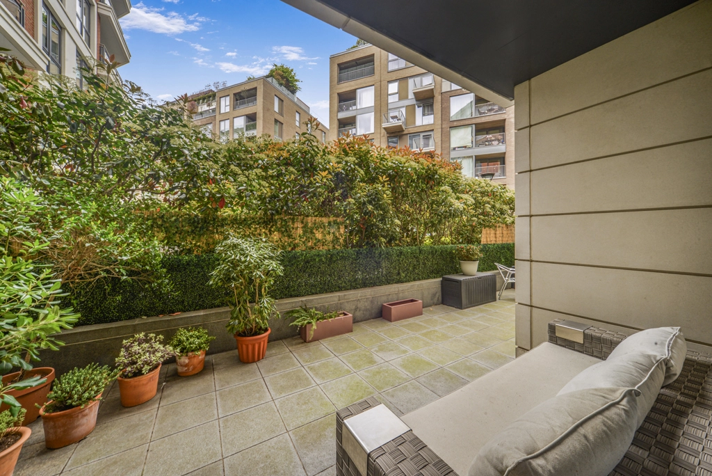 2 bedrooms apartments/flats for sale in Park Street, Fulham - SW6 view 16