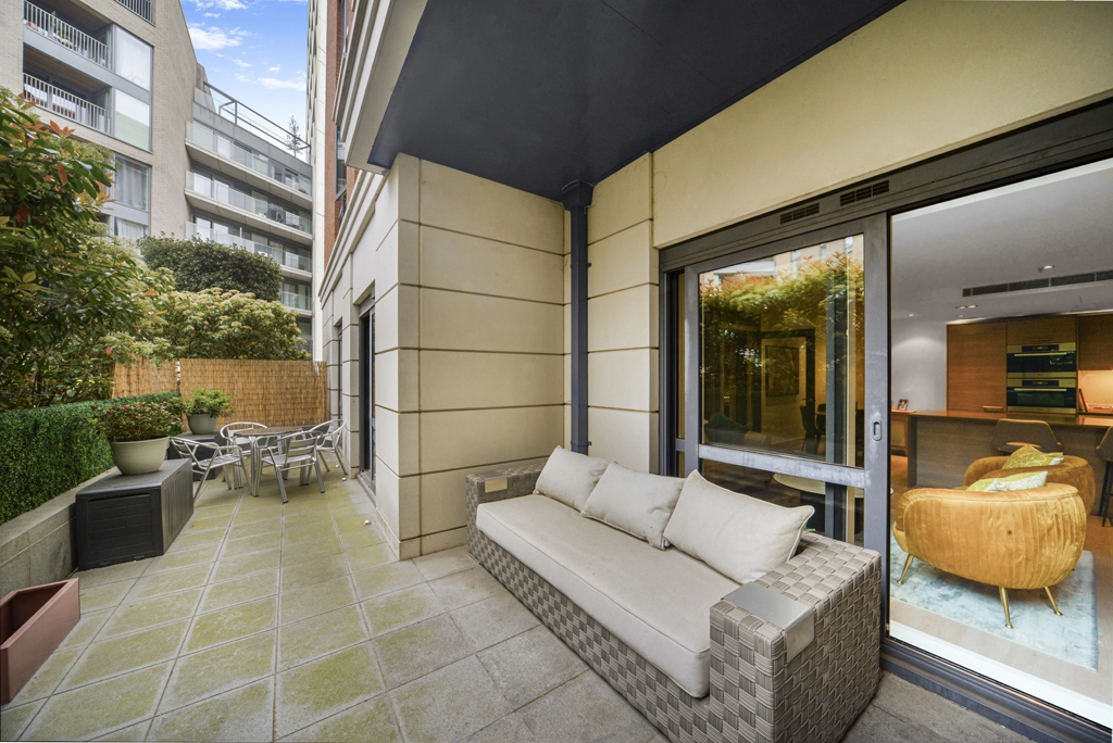 2 bedrooms apartments/flats for sale in Park Street, Fulham - SW6 view 17