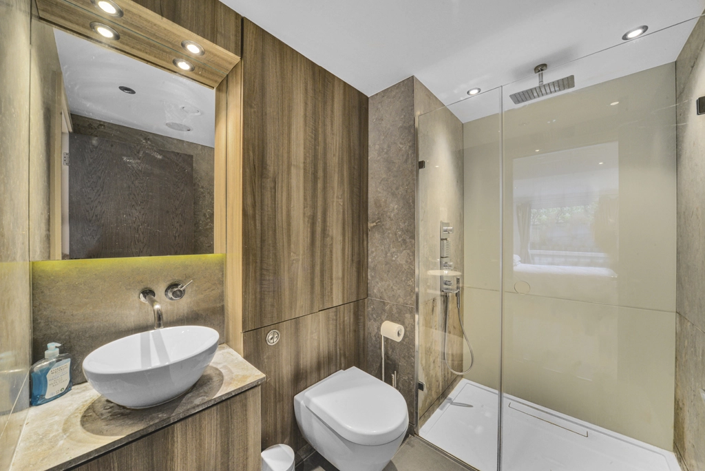 2 bedrooms apartments/flats for sale in Park Street, Fulham - SW6 view 15