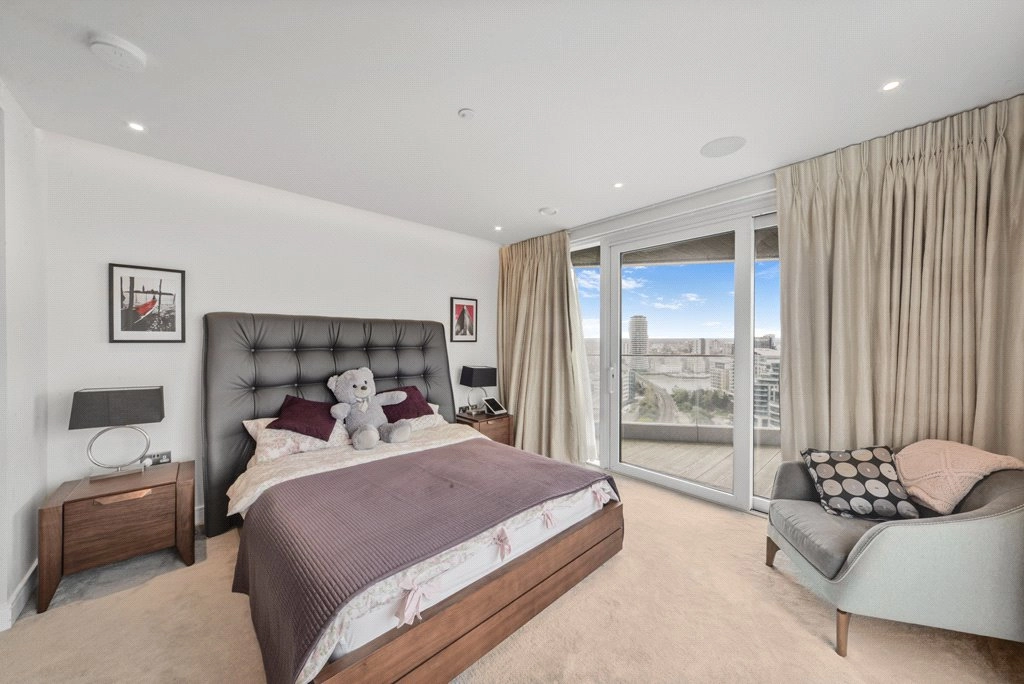 3 bedrooms apartments/flats for sale in Park Street, Fulham - SW6 view 5