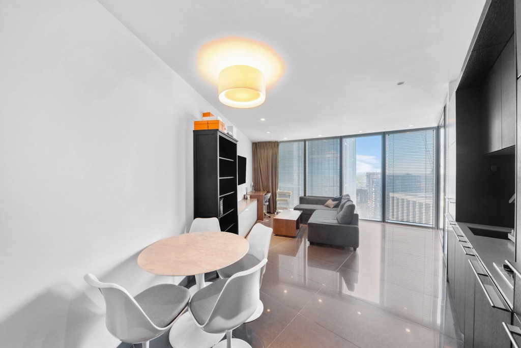 1 bedroom apartments/flats for sale in St. George Wharf, Nine Elms - SW8 view 9