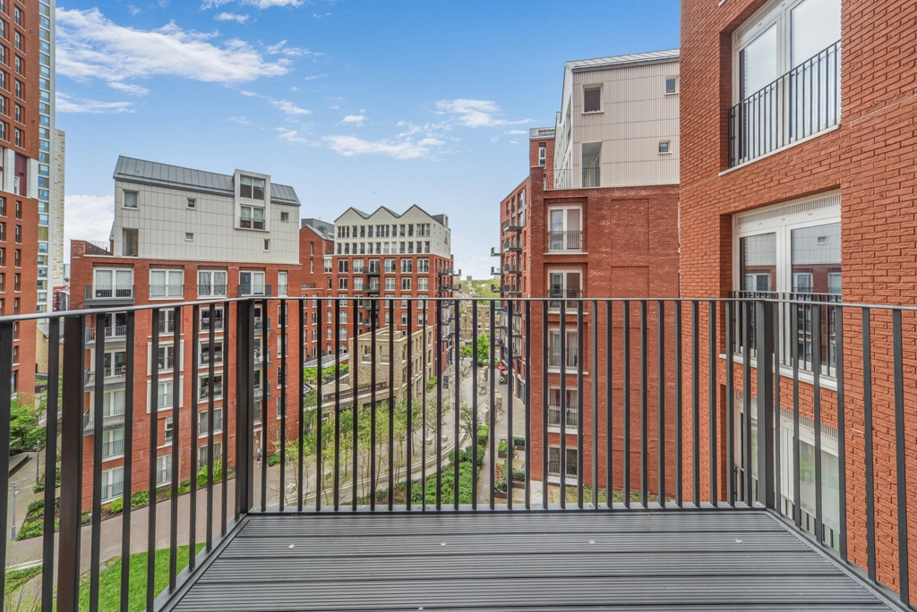 1 bedroom apartments/flats for sale in Exchange Gardens, Vauxhall - SW8 view 7