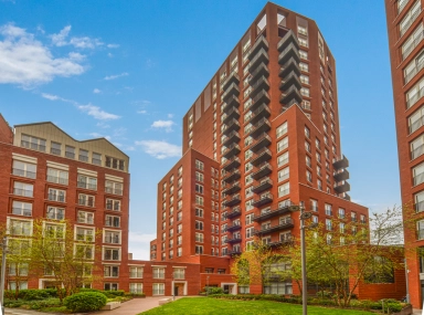 Exchange Gardens, Vauxhall - SW8 view 1