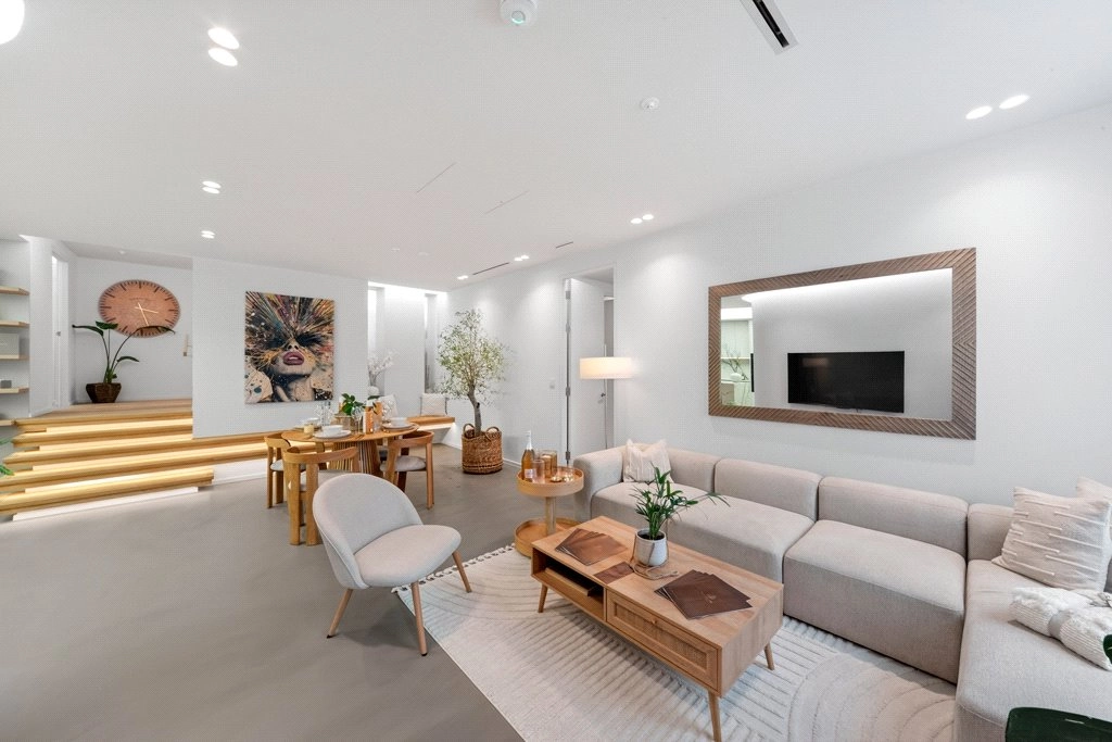 2 bedrooms apartments/flats for sale in Vinery Way, Hammersmith - W6 view 2