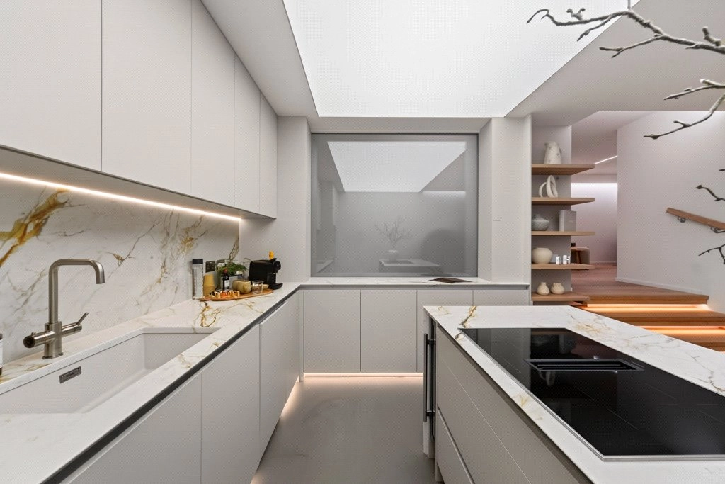 2 bedrooms apartments/flats for sale in Vinery Way, Hammersmith - W6 view 4