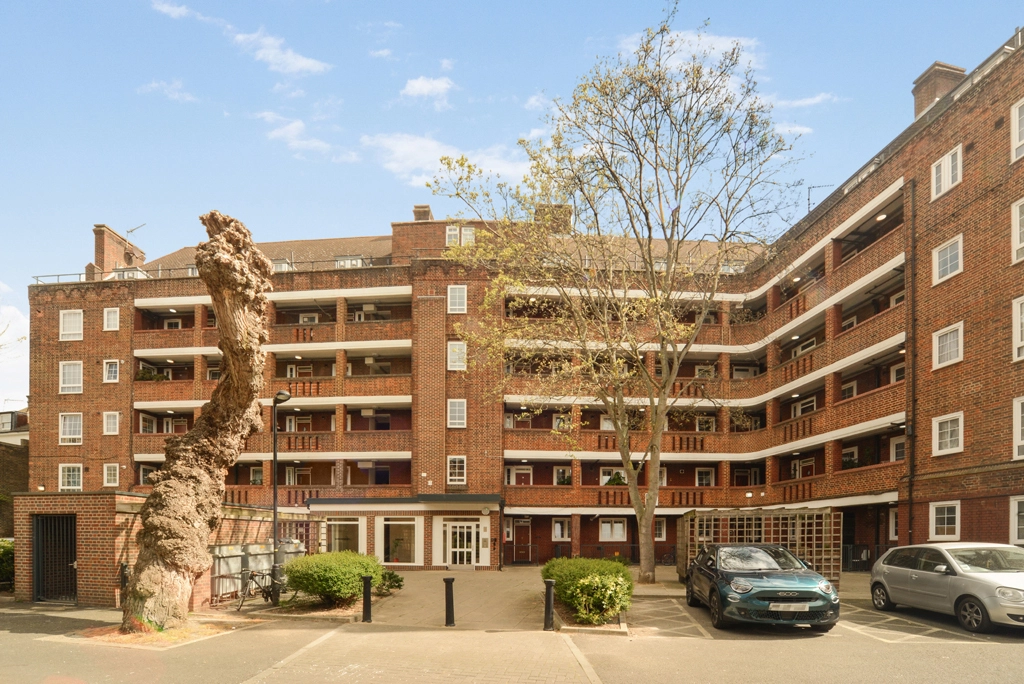 2 bedrooms apartments/flats for sale in Meadow Road, Vauxhall - SW8 view 8