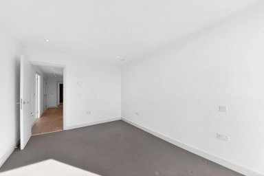 Balham High Road, London - SW17 view 13