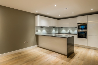 Parr's Way, Hammersmith - W6 view 4