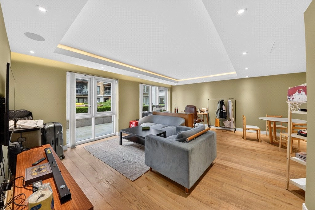 2 bedrooms apartments/flats for sale in Parr's Way, Hammersmith - W6 view 10