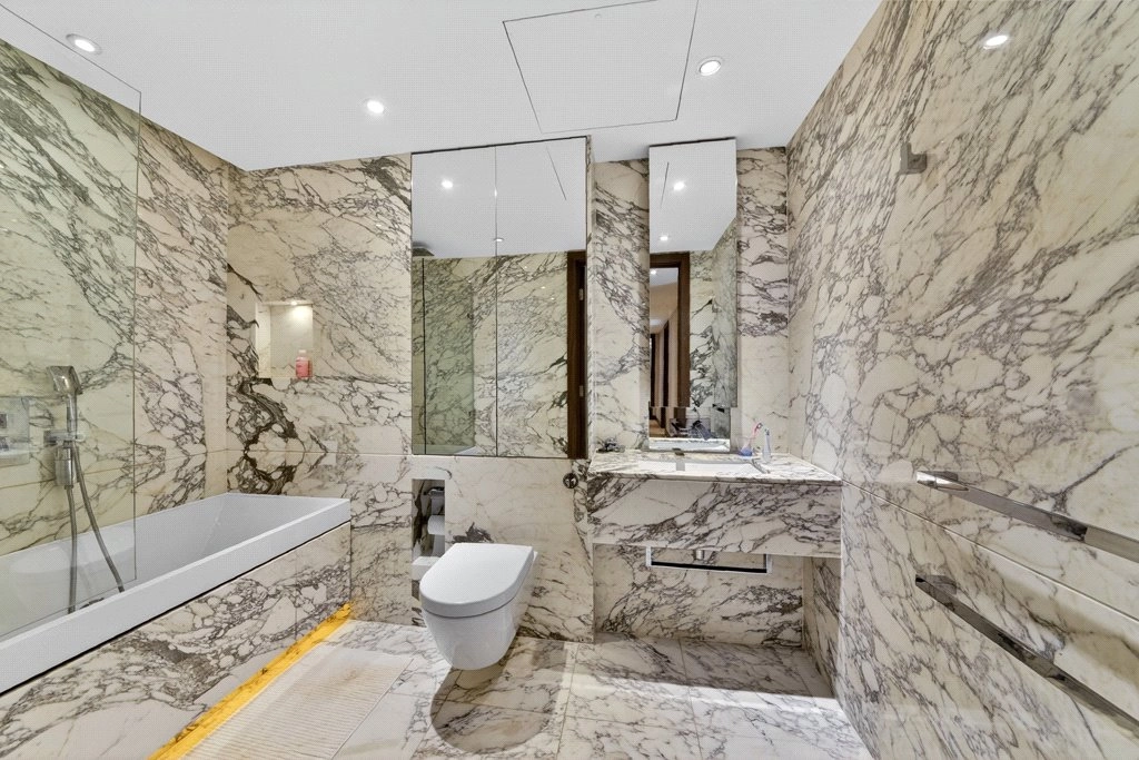 2 bedrooms apartments/flats for sale in Parr's Way, Hammersmith - W6 view 6