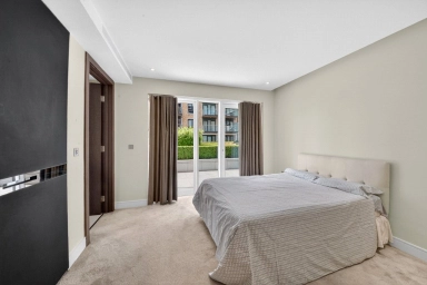 Parr's Way, Hammersmith - W6 view 4