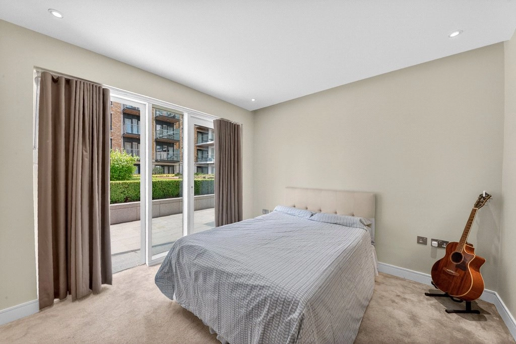 2 bedrooms apartments/flats for sale in Parr's Way, Hammersmith - W6 view 12