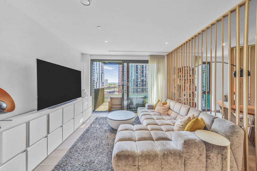 2 bedrooms apartments/flats for sale in Viaduct Gardens, Nine Elms - SW11 view 11