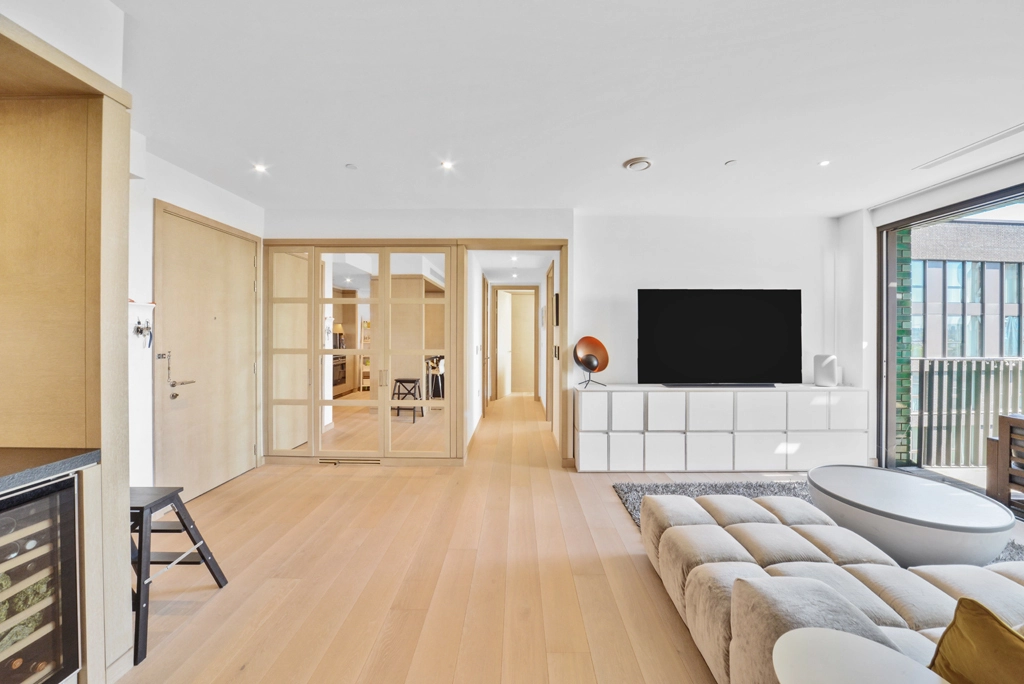 2 bedrooms apartments/flats for sale in Viaduct Gardens, Nine Elms - SW11 view 10