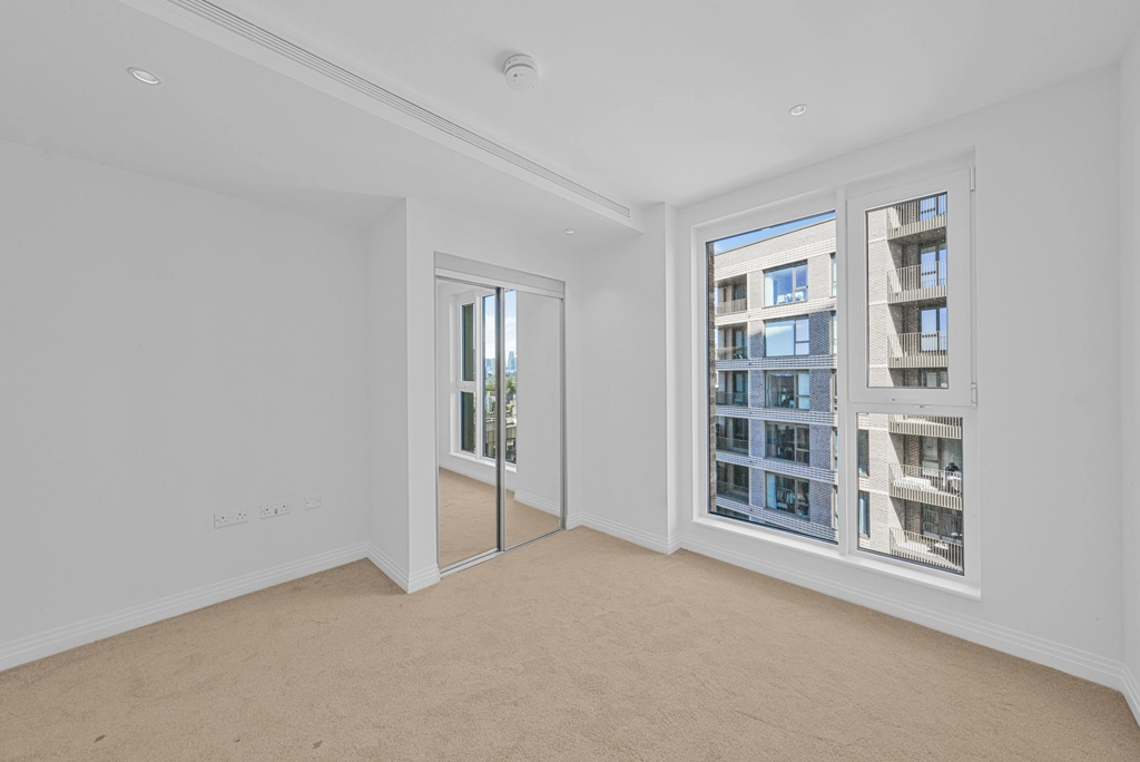 2 bedrooms apartments/flats for sale in Gasholder Place, Vauxhall - SE11 view 4