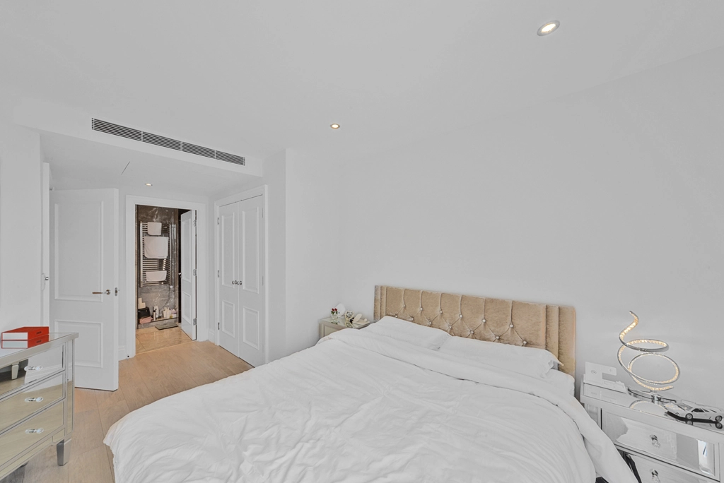 2 bedrooms apartments/flats for sale in The Boulevard, Imperial Wharf - SW6 view 14