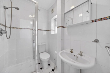 Becmead Avenue, Streatham - SW16 view 5