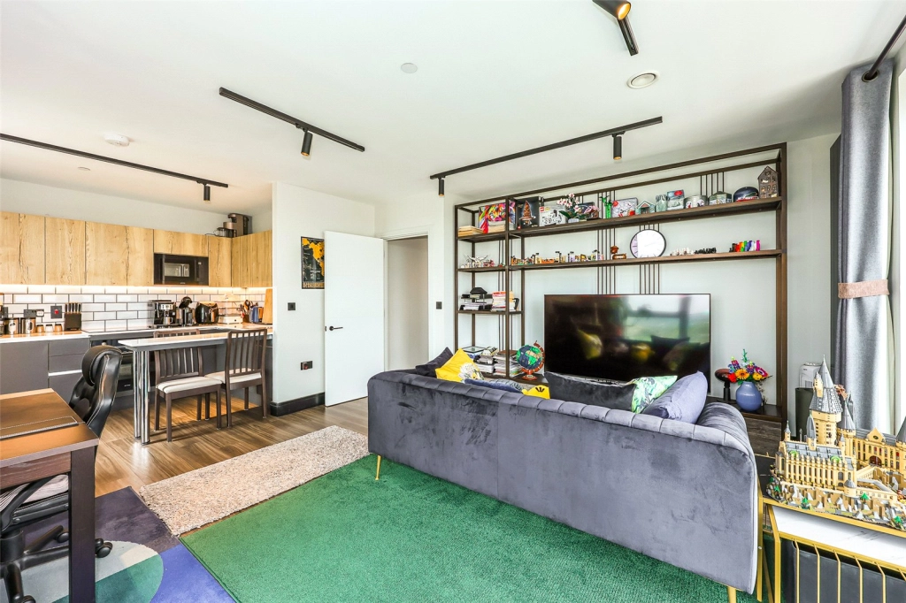 1 bedroom apartments/flats for sale in Merrick Road, Southall - UB2 view 13