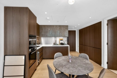 Carnation Way, Nine Elms - SW8 view 9